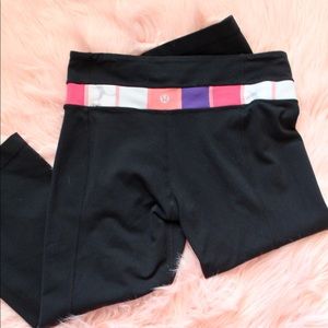 Lululemon cropped yoga pants